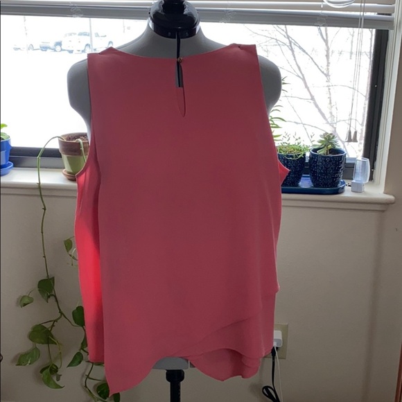 Vince Camuto Pink Tiered Shell - Picture 4 of 8